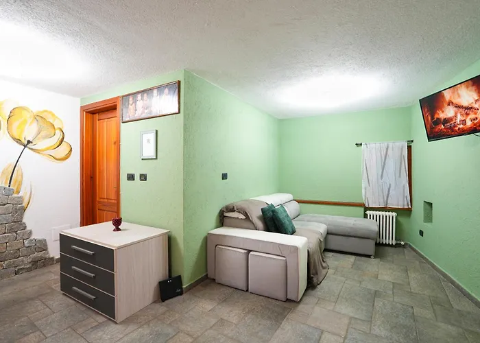 Apartment House Roisan