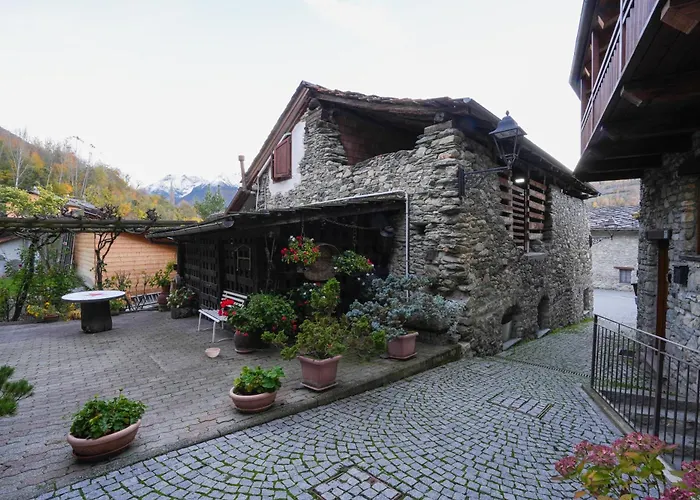 Apartment House Roisan